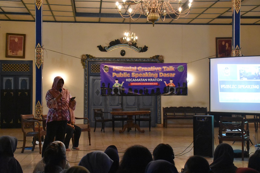 Workshop Milenial Public Speaking Kelurahan Kadipaten