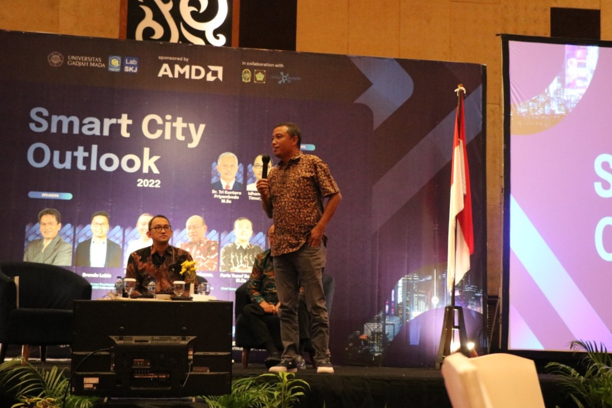 Kadinkominfosan Kota Yogyakarta Jadi Pemateri Seminar Nasional “Smart City Outlook”